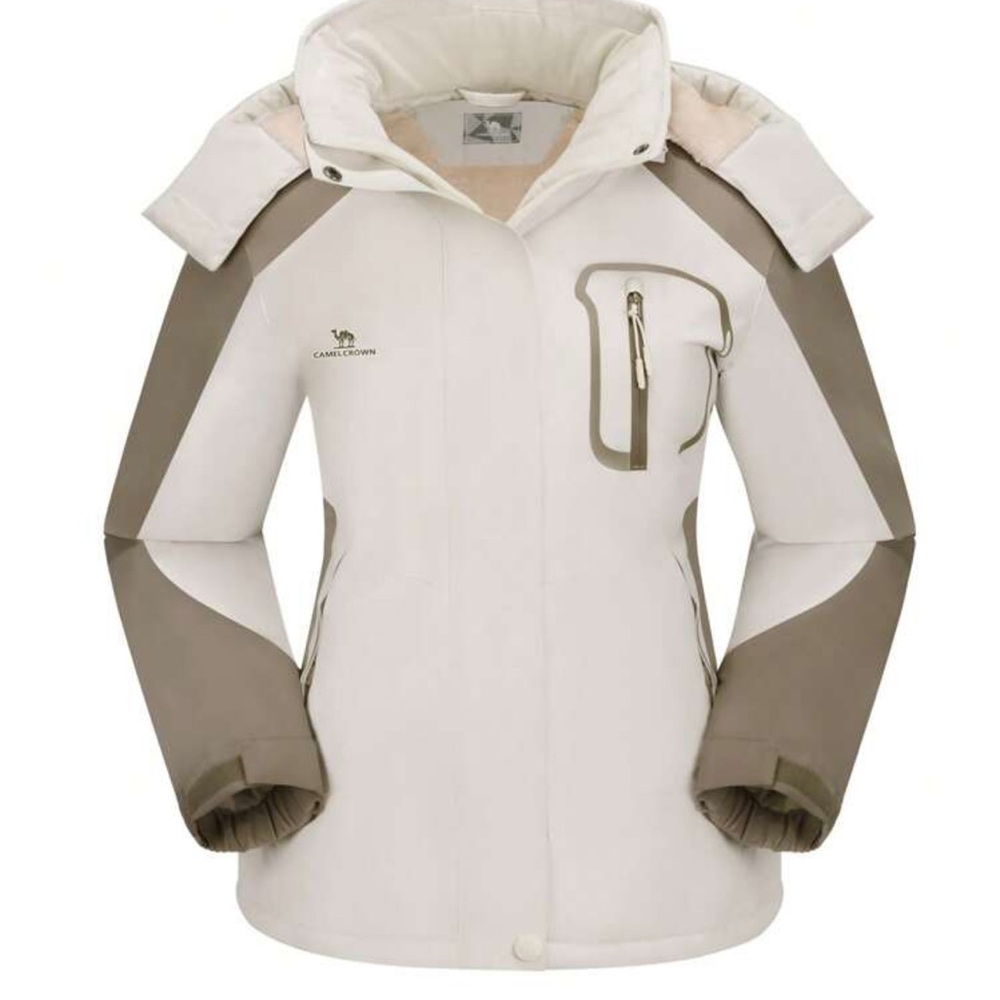 Brand new women’s CAMEL CROWN SKI JACKET cream and beige size XL